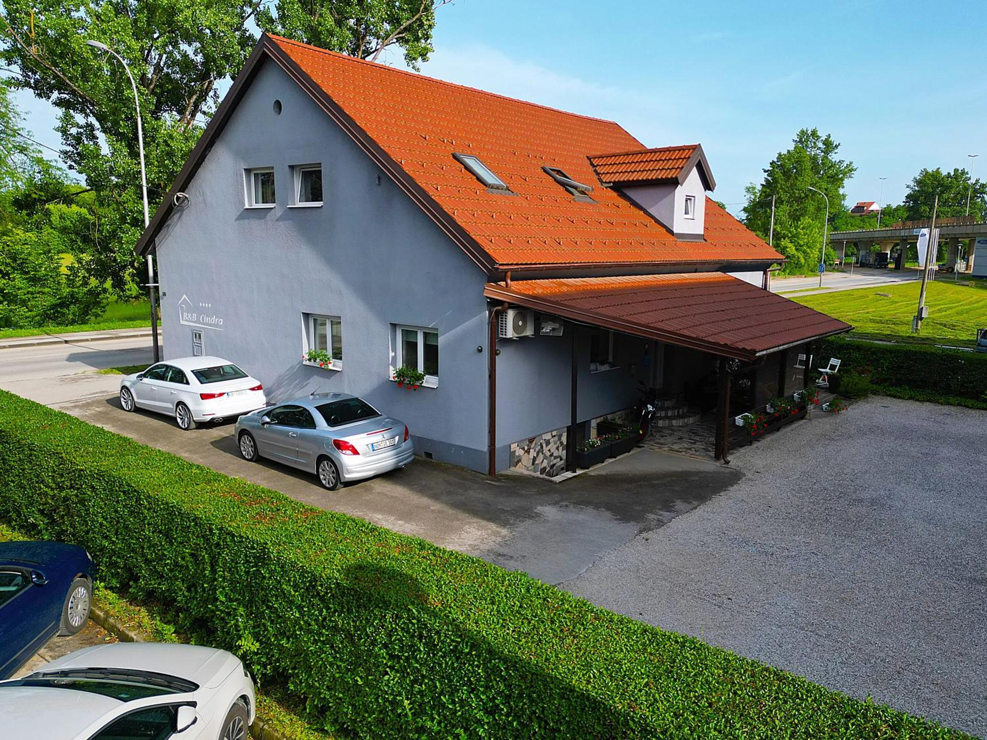 B&B Cindra Karlovac Buitenkant foto