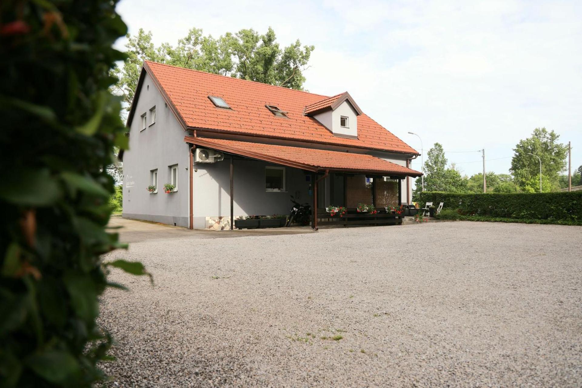 B&B Cindra Karlovac Buitenkant foto